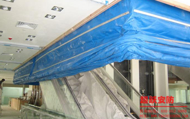 2013.11.21臨縣陽府井超市楊經(jīng)理選用山西超躍雙軌無機布防火卷簾